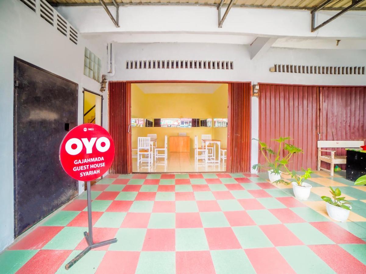 Oyo 90821 Gajah Mada Guest House Syariah Μεντάν Εξωτερικό φωτογραφία