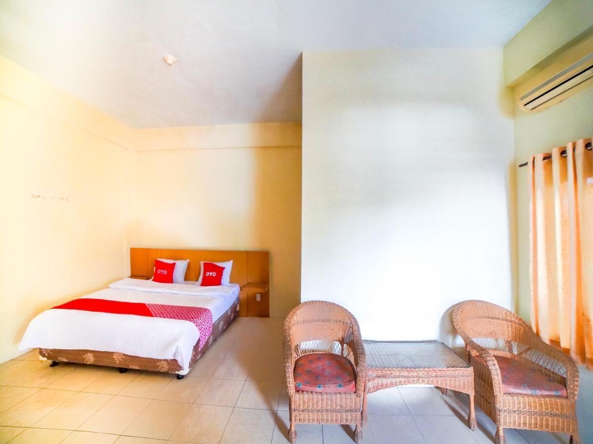 Oyo 90821 Gajah Mada Guest House Syariah Μεντάν Εξωτερικό φωτογραφία